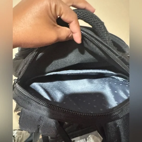 Perry Ellis Bookbag For Laptop New With Tags - Picture 4 of 7